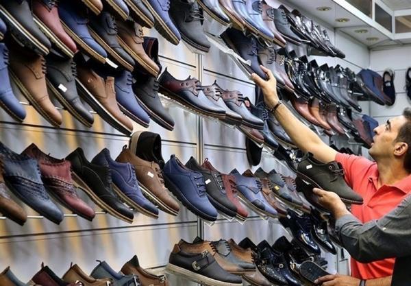 اینفوگرافیک ، واردات سالانه 265 میلیون دلار کفش به کشور