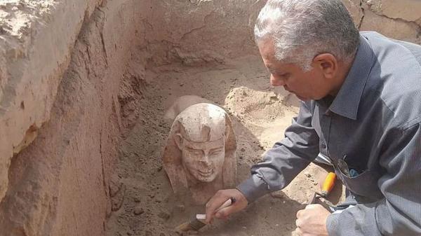 مجسمه ابوالهول خندان در مصر کشف شد