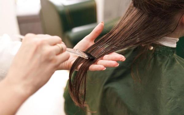 بوتاکس مو چیست؟ ؛ عوارض و خطرات احتمالی بوتاکس مو ، چه کسانی می توانند از بوتاکس مو استفاده کنند؟